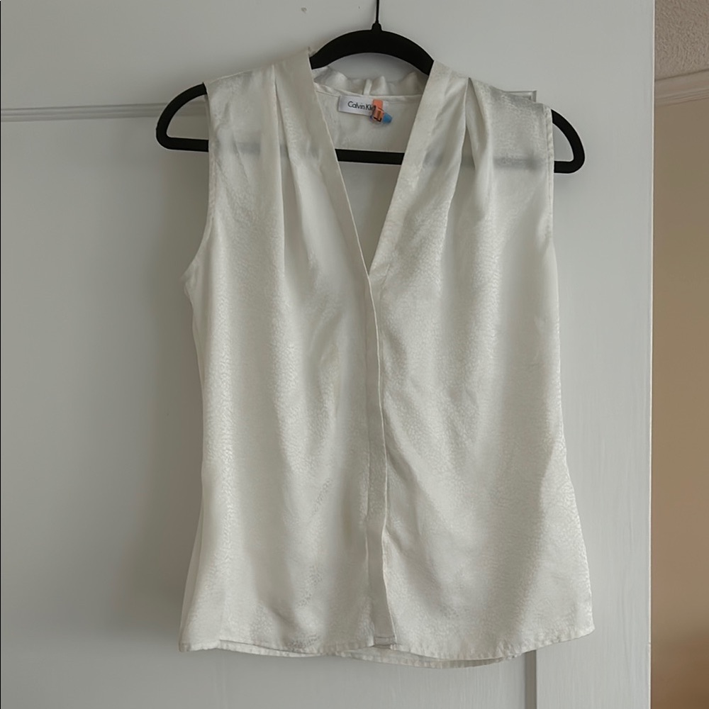 Calvin Klein Women's White Sleeveless Top